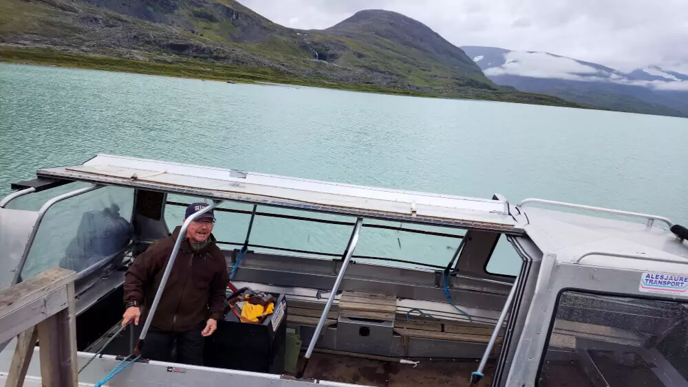 Boat ride in Alesjaure